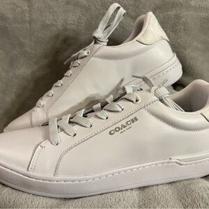 Coach Women’s High Line Sneaker, Size 9.5 – Premium Comfort & Design